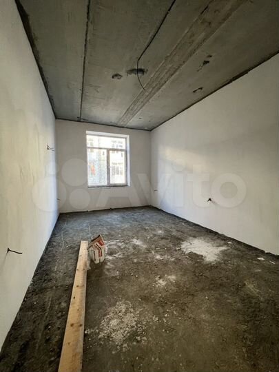 3-к. квартира, 84 м², 1/4 эт.