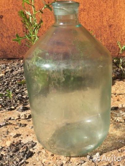 Бутыли стеклянные