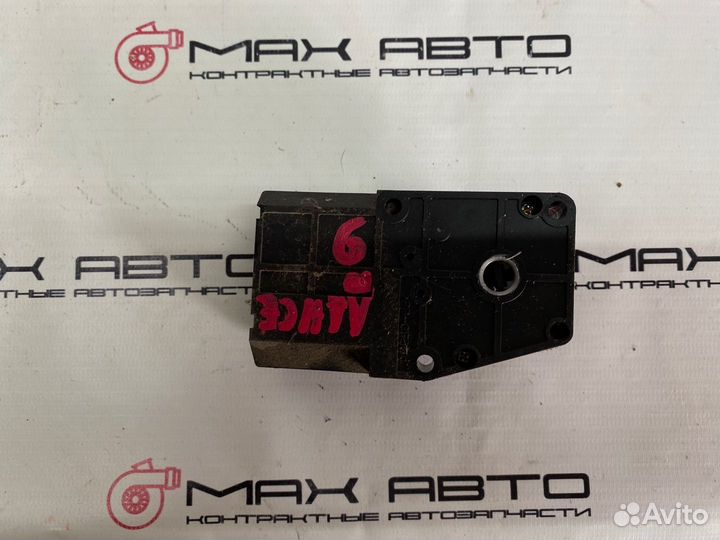 Б/У Сервопривод заслонки печки (моторчик