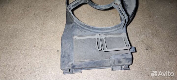 Диффузор вентилятора AAR Audi c4