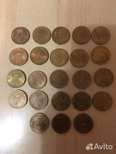 Юбилейные монеты