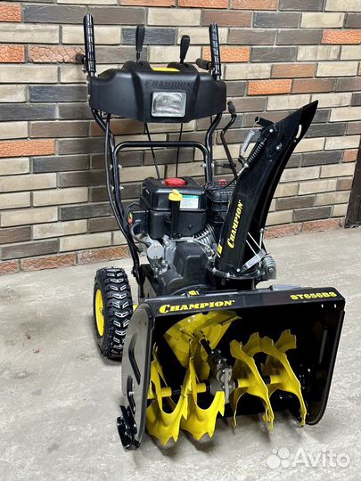 Снегоотбрасыватель Champion ST656BS новый