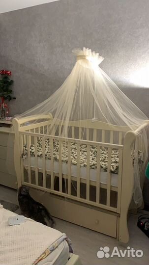 Детская кроватка