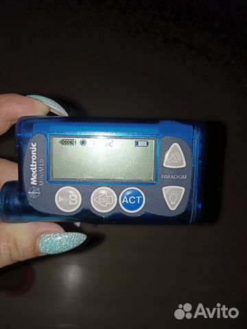 Инсулиновая помпа medtronic715