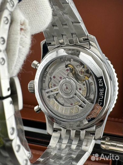 Часы Breitling Navitimer Green Dial