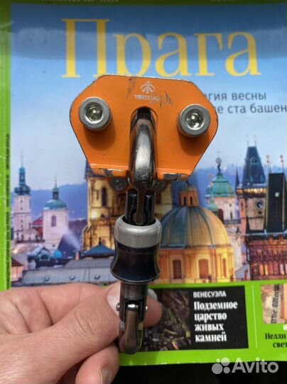 Блок-ролик для переправы с карабином