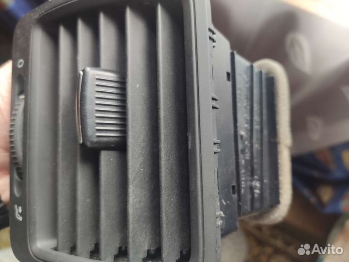 Дефлектор VW Golf/Jetta V. 1K0819704