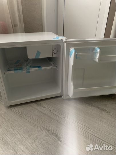 Холодильник мини новый