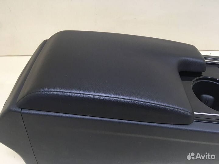 Б/У Б/У Консоль центральная