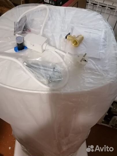 Водонагреватель Electrolux