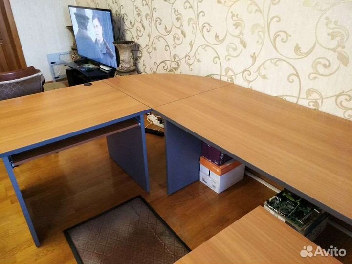 Стол руководителя угловой
