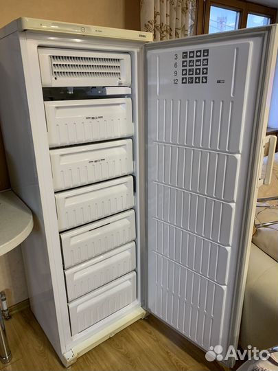 Морозильная камера бу stinol-106 NO frost