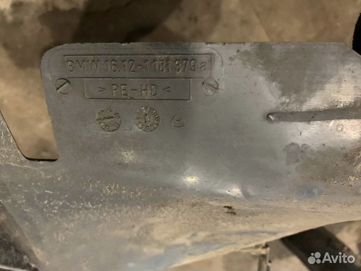 Подкрылок (локер) задний правый BMW e34 525tds