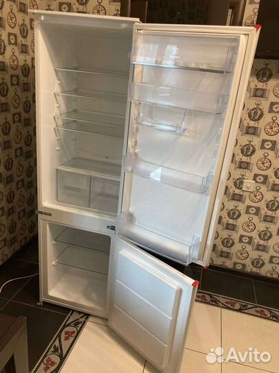 Холодильник Electrolux