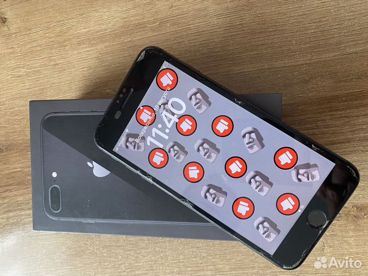 iPhone 8 Plus, 64 ГБ