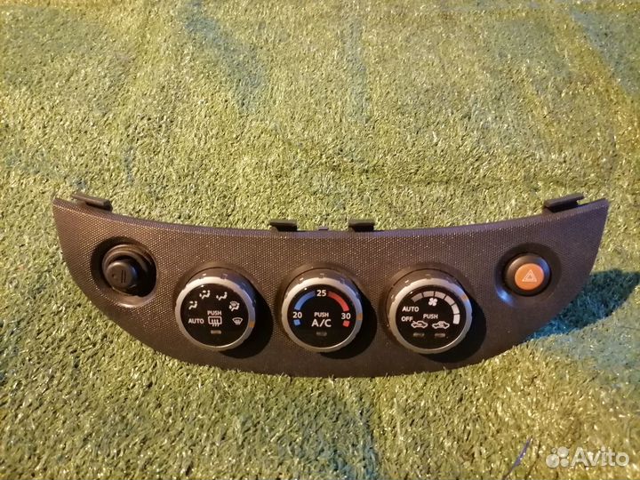 Блок управления климат-контролем Nissan Serena TC2