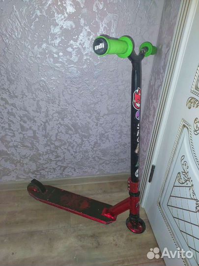 Трюковой самокат