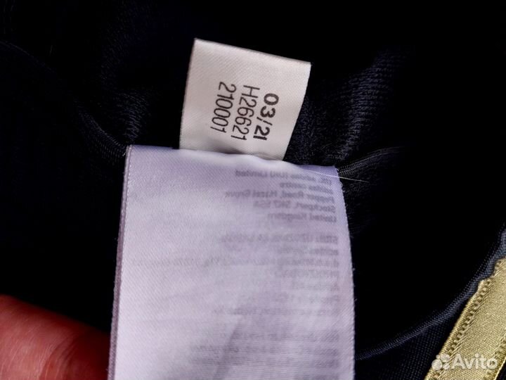 Спортивный костюм adidas для девочки 140