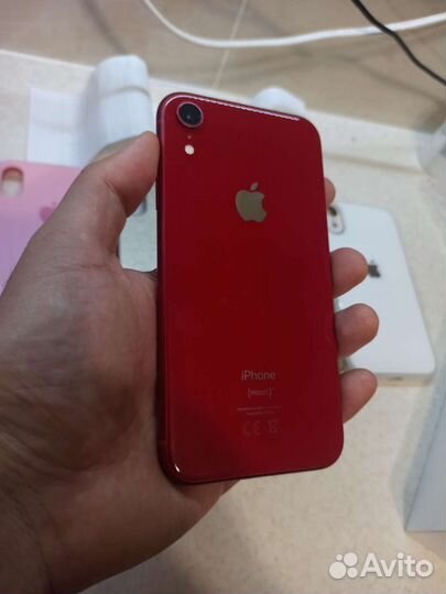 iPhone xr 64gb red