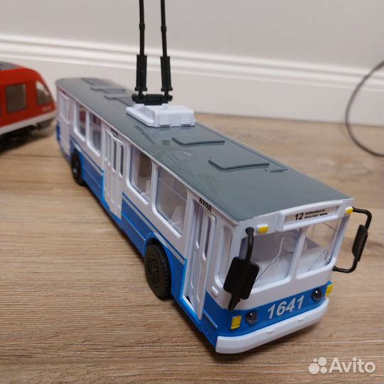 Поезд троллейбус электричка ласточка