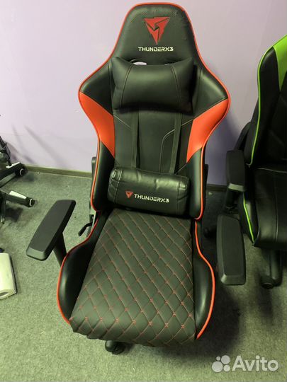 Игровое кресло thunderx3