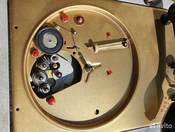 Винтажный портативный проигрыватель винила СССР