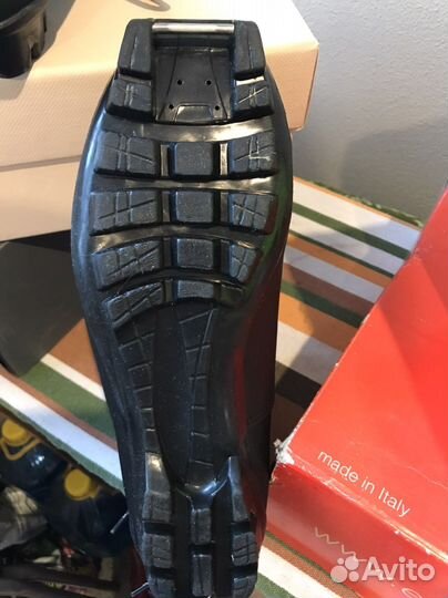 Лыжные ботинки новые размеры 39 и 42