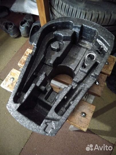 Органайзер в запаску Поло