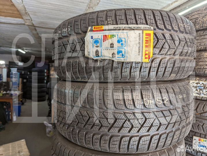 Pirelli Winter Sottozero 3 255/35 R20 97W