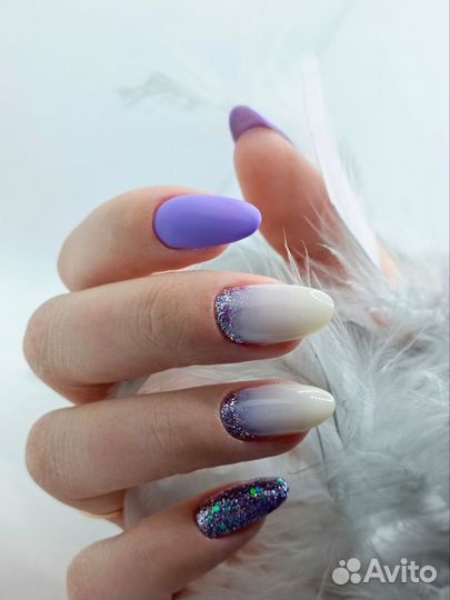 Модель на маникюр+гель-лак