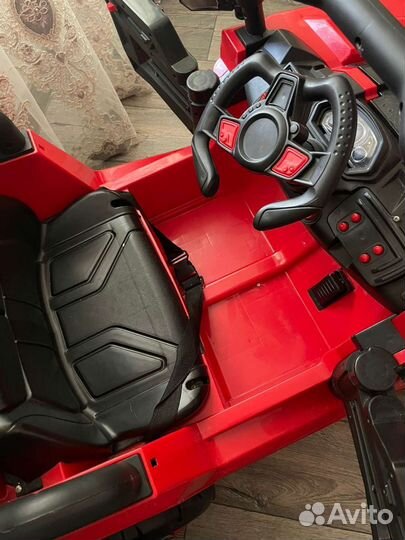 Детская машина на аккумуляторе с пультом