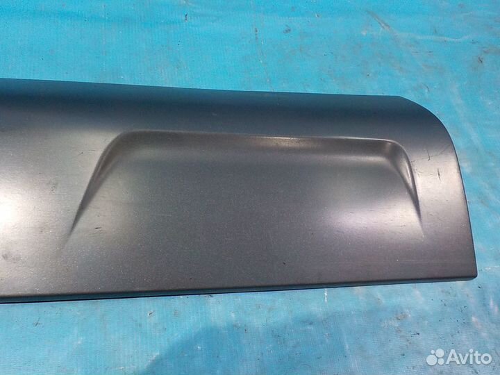 Молдинг двери задней левой Audi Q7 (4L) 2005-2015