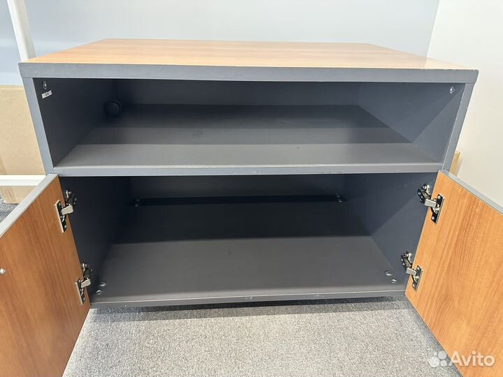 Тумба на колесиках