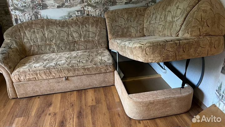 Угловой диван