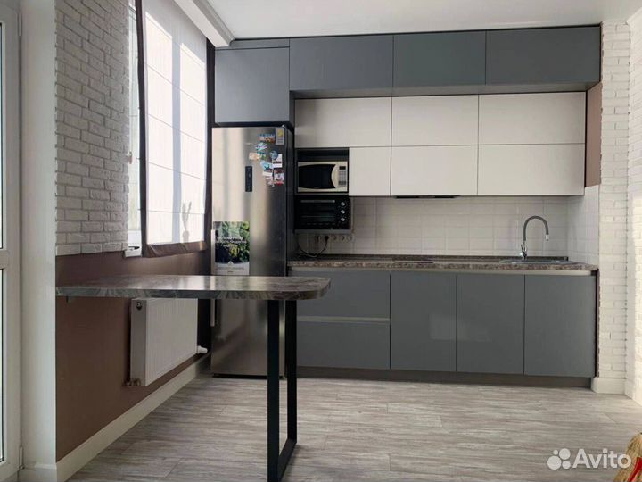 Кухня большая