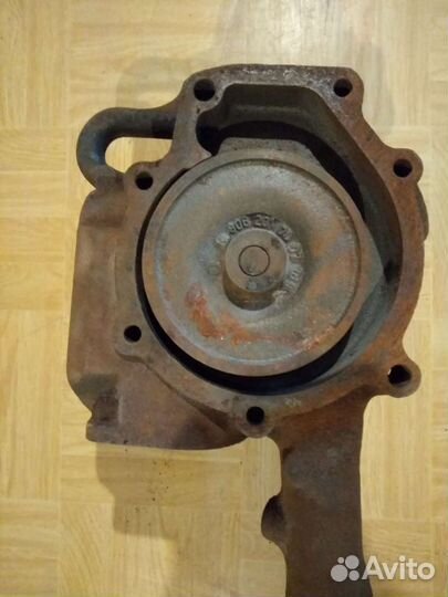 Помпа Мерседес атего