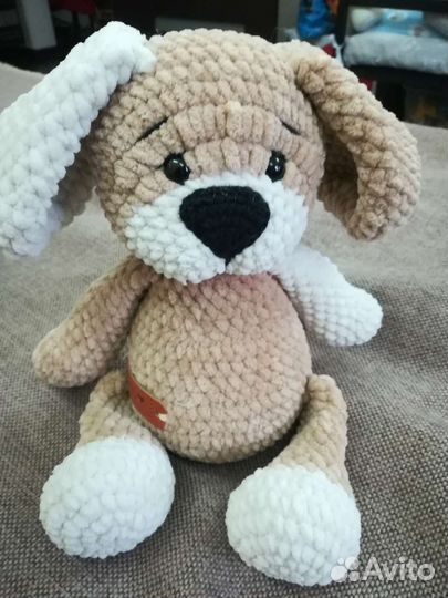 Щенок вязаный плюшевый