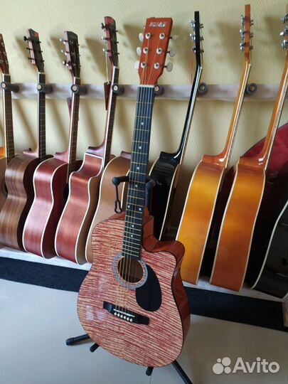 Акустическая гитара