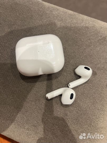 Беспроводные наушники apple airpods 3