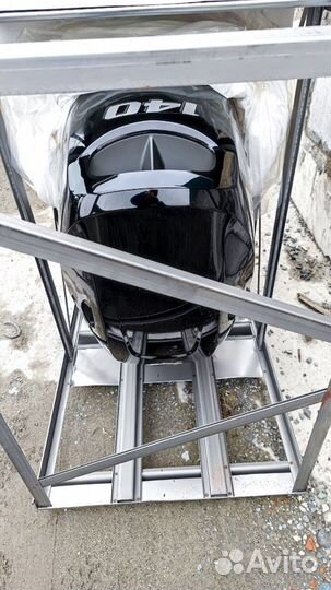 Мотор лодочный Suzuki DF140Btgl черный