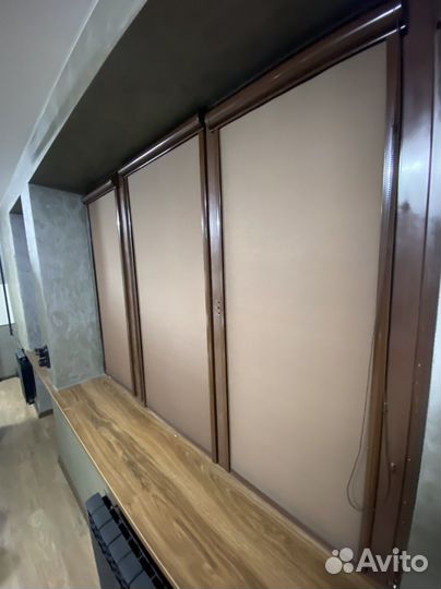 Рулонные шторы в кориченевом коробе