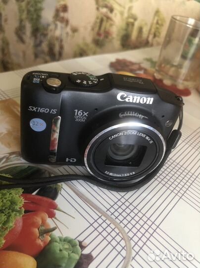 Компактный фотоаппарат canon