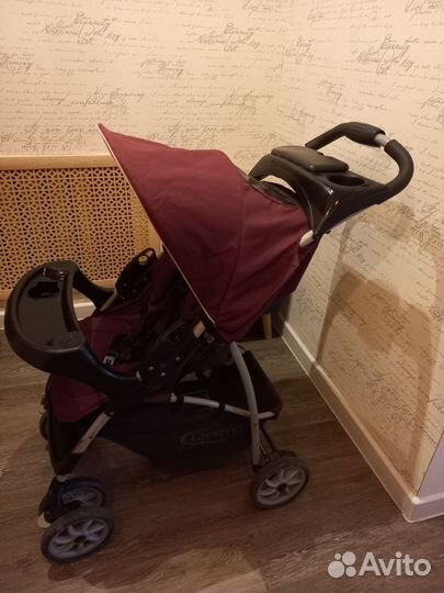 Прогулочная коляска graco