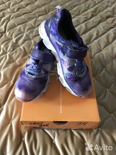 Кроссовки детские