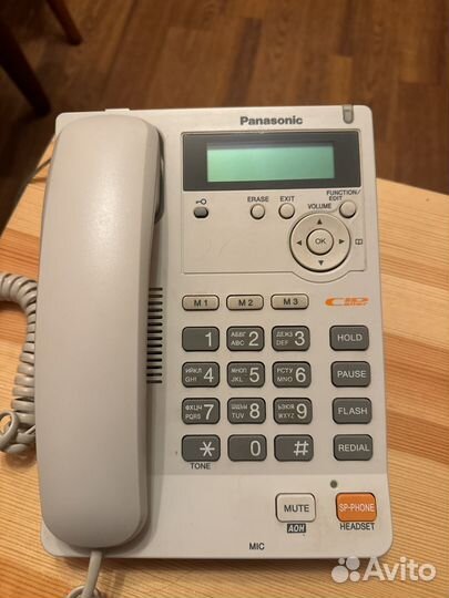 Стационарный Телефон panasonic kx-ts2565RU W