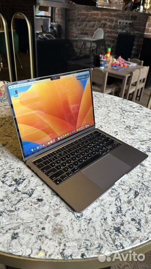 Apple MacBook Air 13 2022 m2