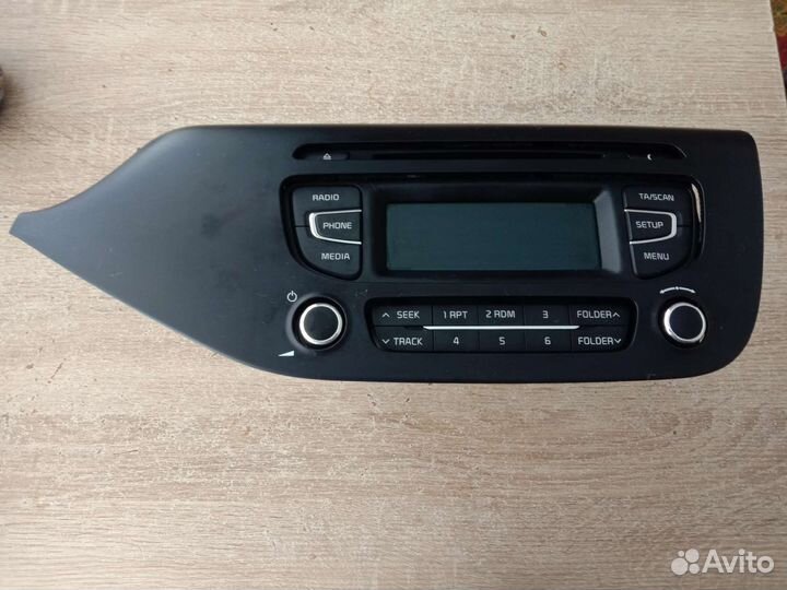 Штатная магнитола kia ceed 2017