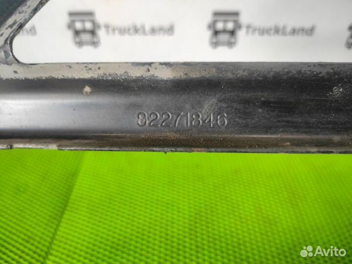 Кронштейн крыла передний правый Volvo Fh 4