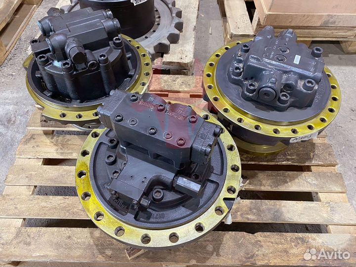 Гидромотор хода Hitachi ZX350K 9213431
