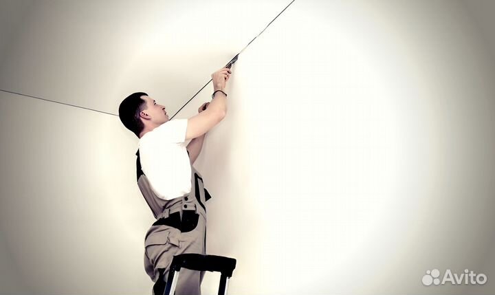 Экстренный слив воды с натяжного потолка